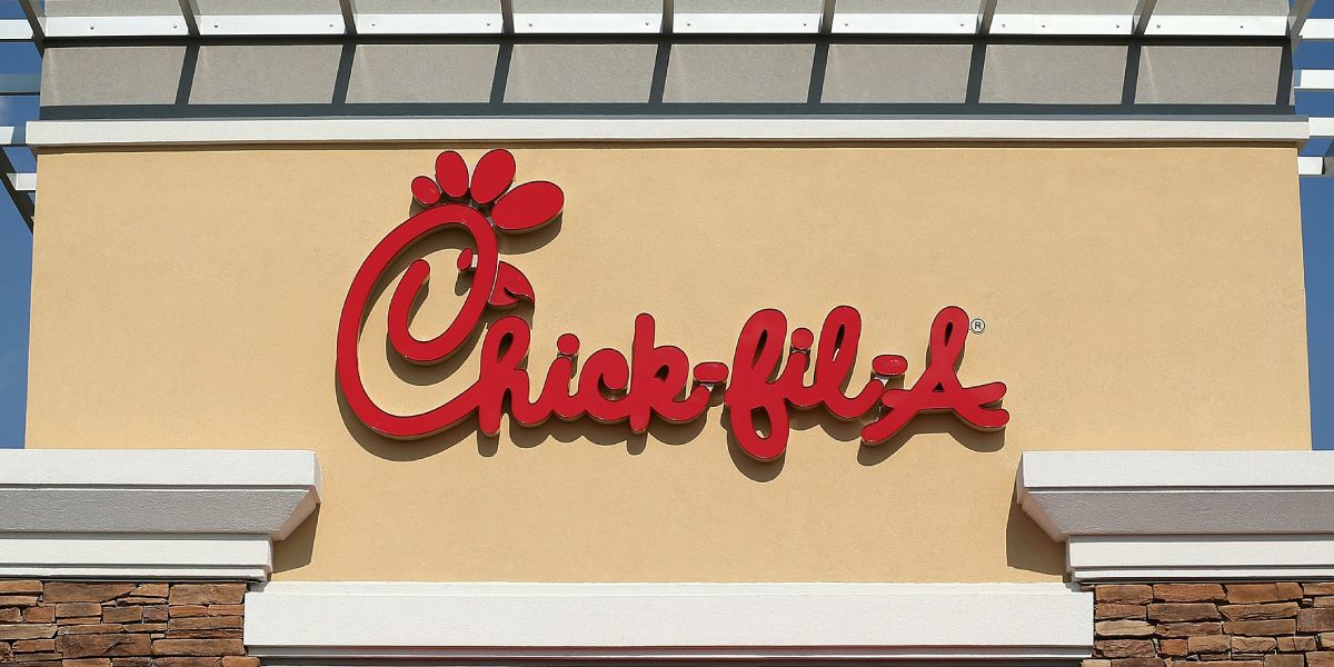 Closed on Sunday, you my Chick-fil-A (с) Канье Вест